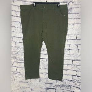 Avenue denim plus green jeans stretchy size 26